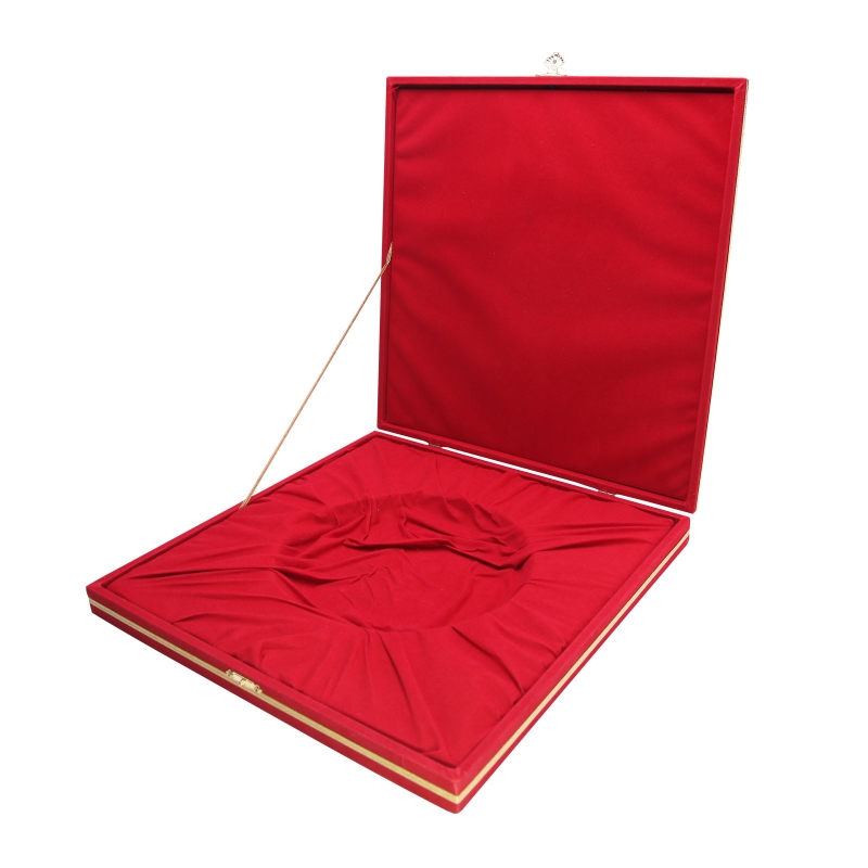KIRMIZI KADİFE TABAK KUTUSU (30X30 CM)